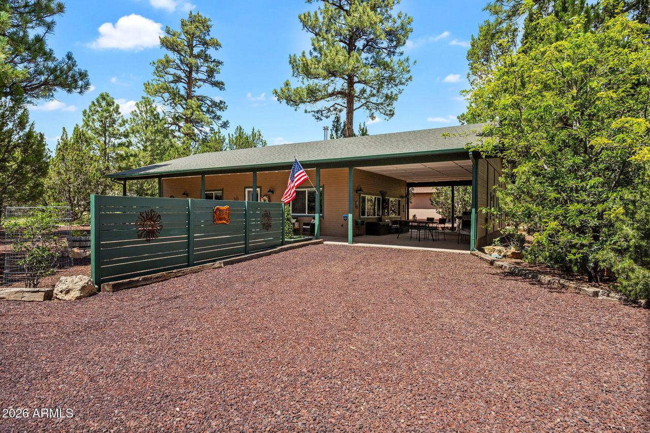 2976 Pine Rim Rd., Overgaard, AZ 85933