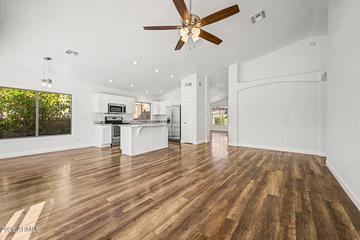 6422 W Lariat Ln., Phoenix, AZ 85083