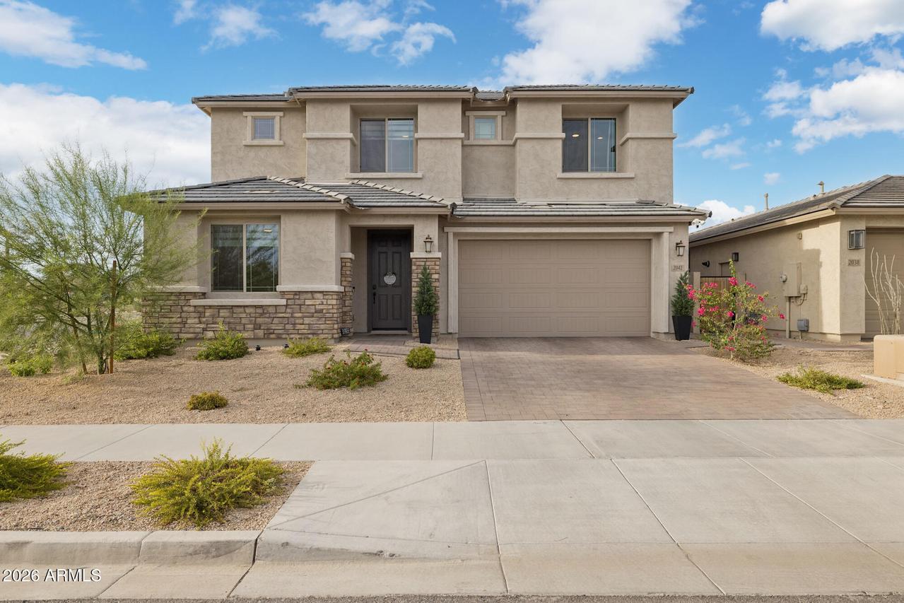 2042 W Desert Forest Tr., Phoenix, AZ 85085