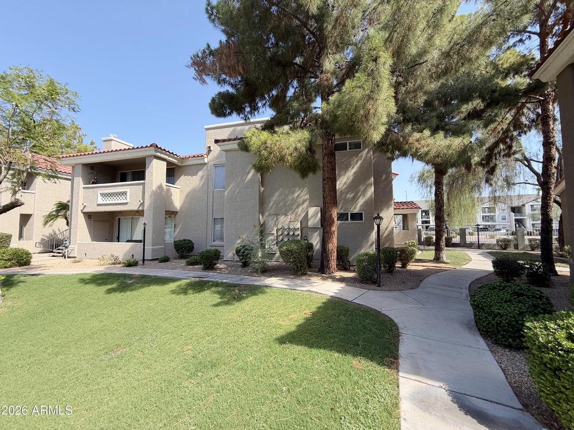 2929 W Yorkshire Dr. #1122, Phoenix, AZ 85027