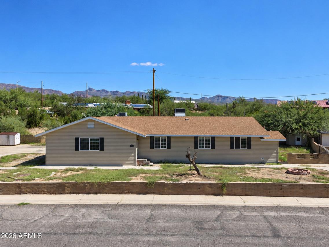 210 W Victoria Cir., Kearny, AZ 85137