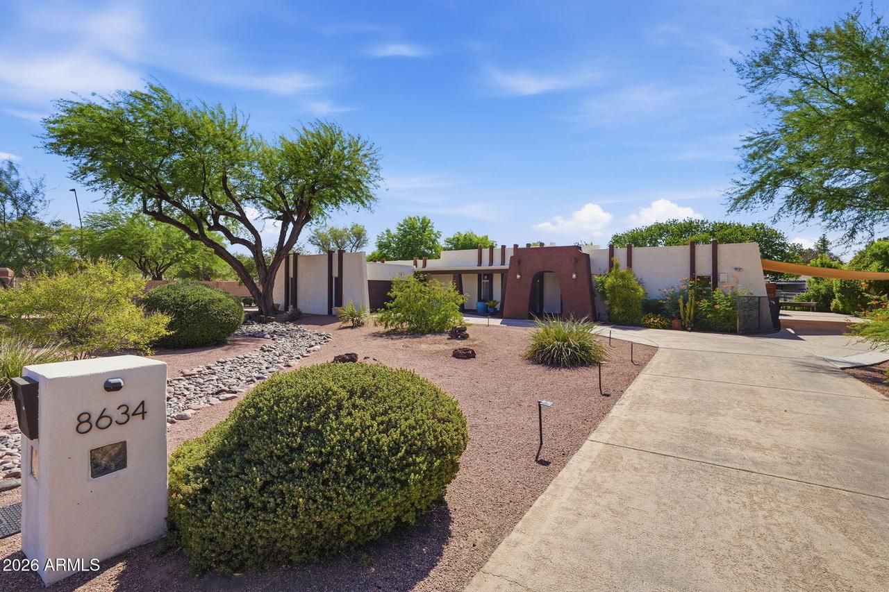 8634 S Stanley Pl., Tempe, AZ 85284