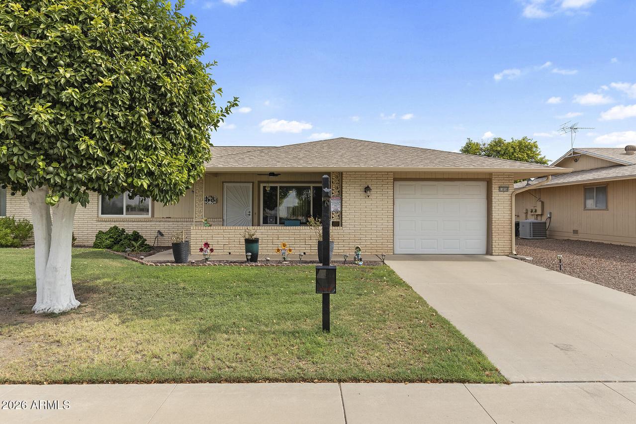 11050 W Tonada Dr., Sun City, AZ 85351