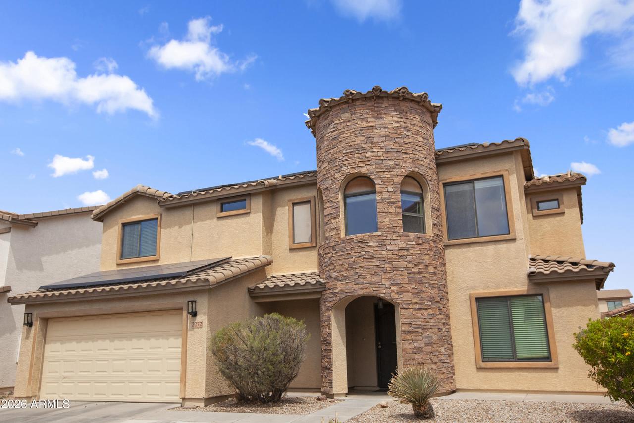 2272 E Cochise Ave., Apache Junction, AZ 85119