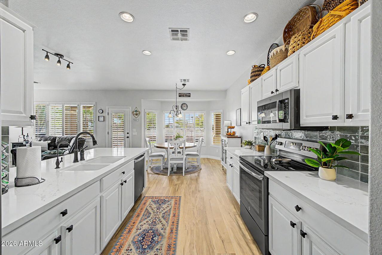 6310 S White Pl., Chandler, AZ 85249