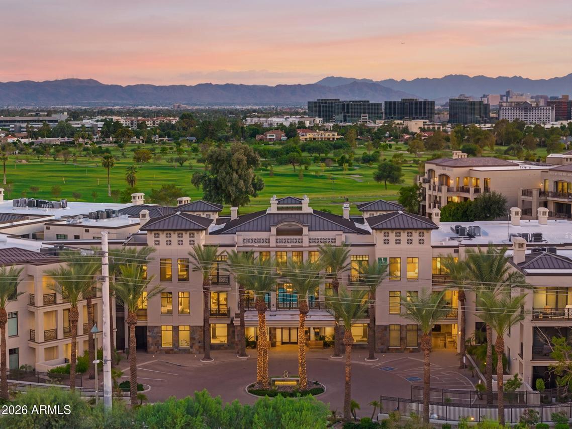 8 Biltmore Estate #124, Phoenix, AZ 85016