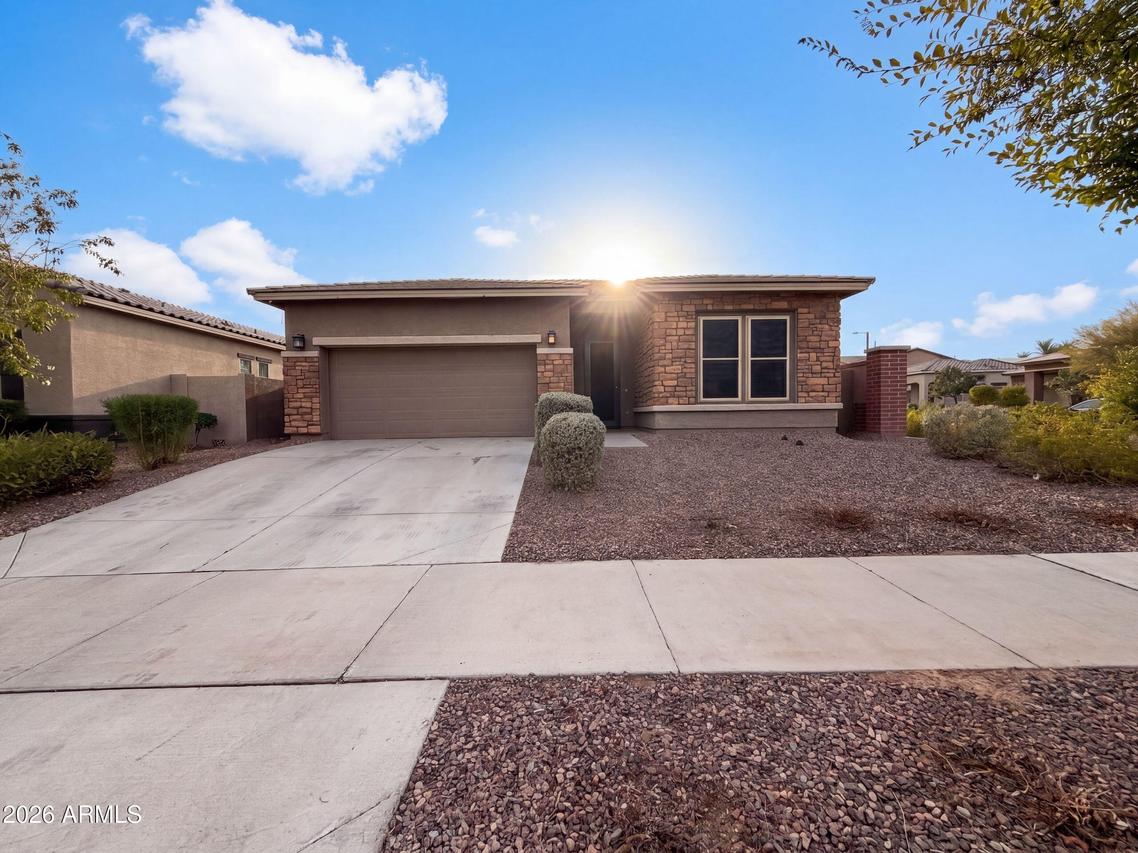 13706 N 144th Dr., Surprise, AZ 85379