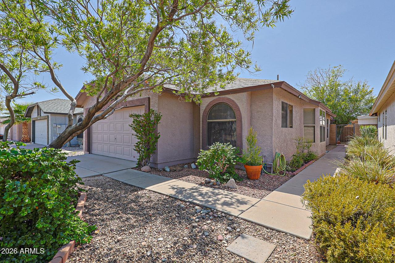 18358 N 88th Ave., Peoria, AZ 85382
