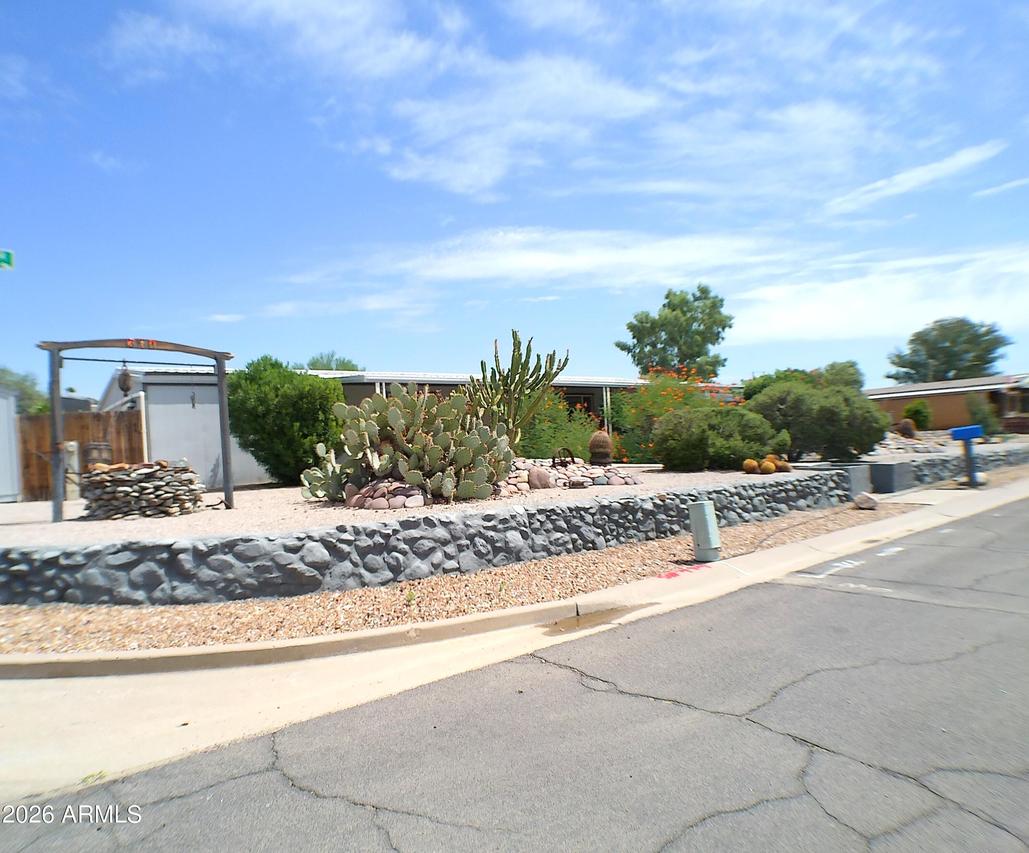 301 S Rio Vista Dr., Queen Valley, AZ 85118