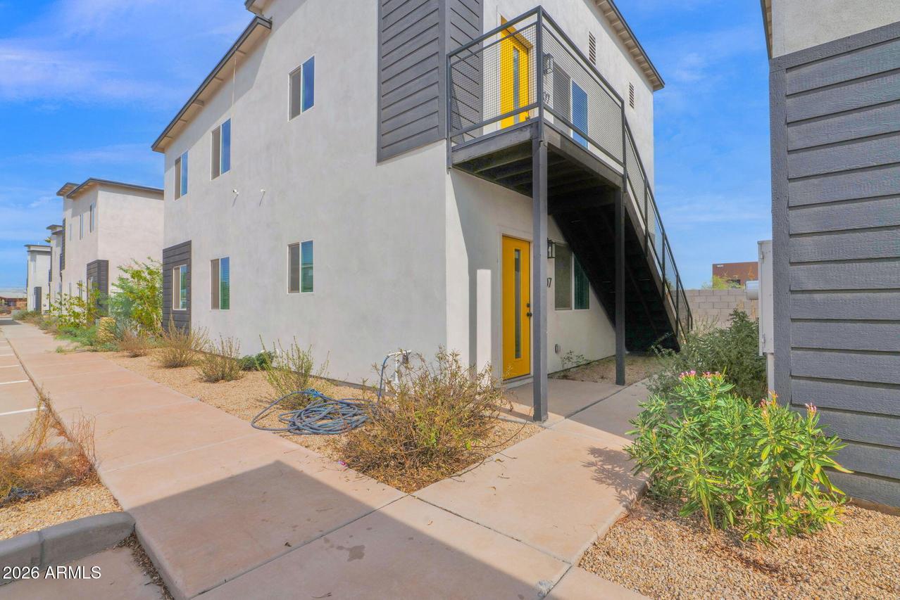 4037 S 12th St., Phoenix, AZ 85040