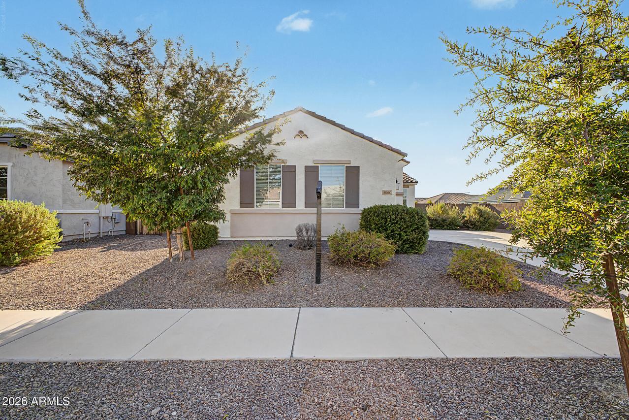 5060 N 84th Dr., Glendale, AZ 85305