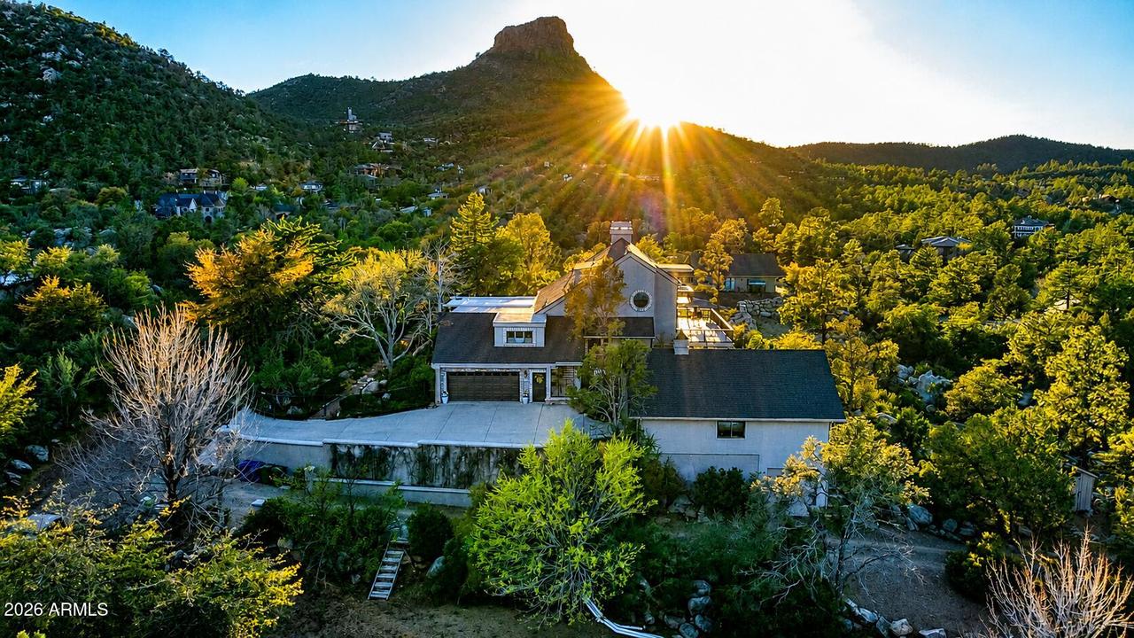 2010 Ponderosa Ln., Prescott, AZ 86305