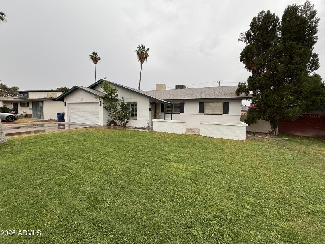 527 E Hermosa Dr., Tempe, AZ 85282