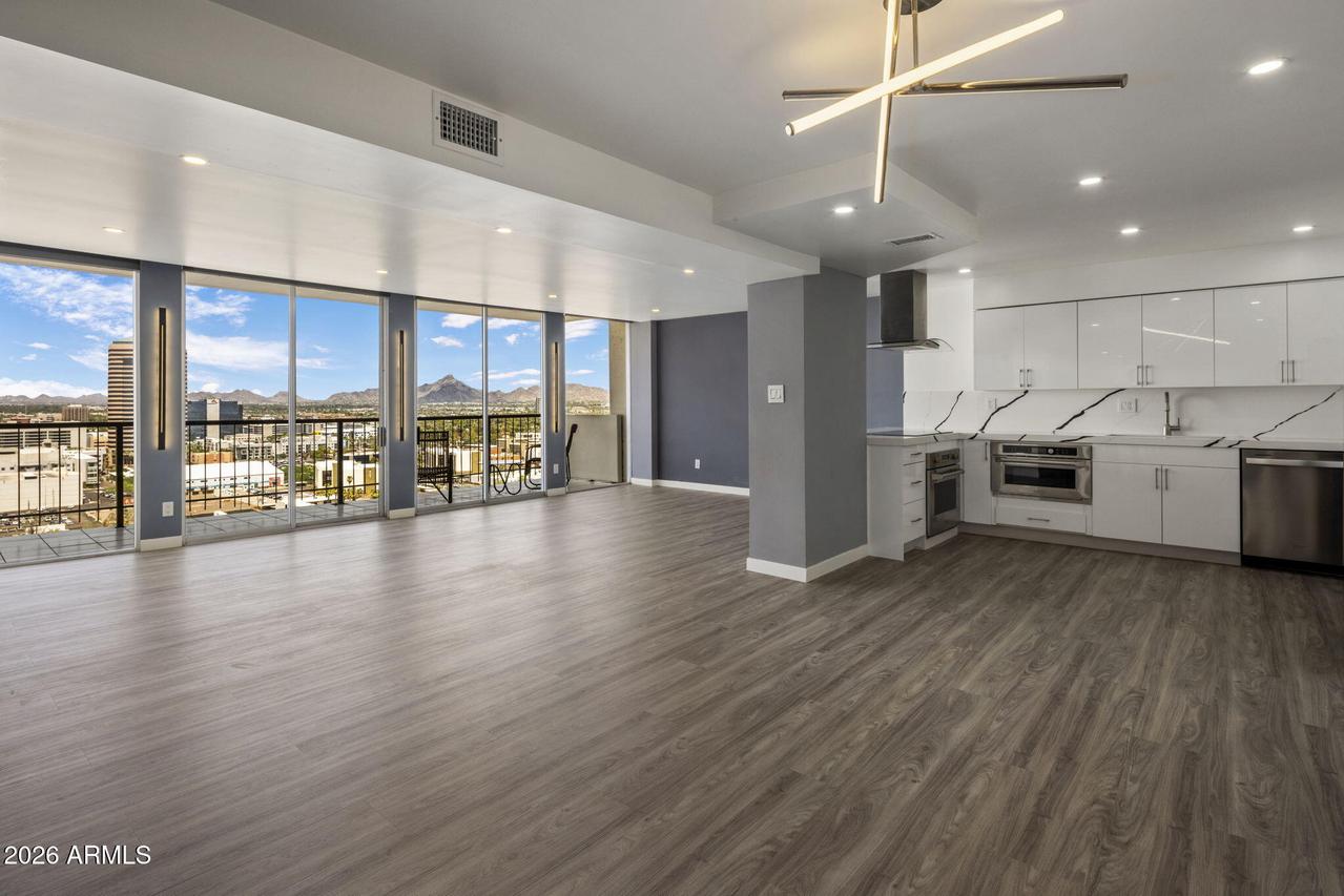 2323 N Central Ave. #2106, Phoenix, AZ 85004