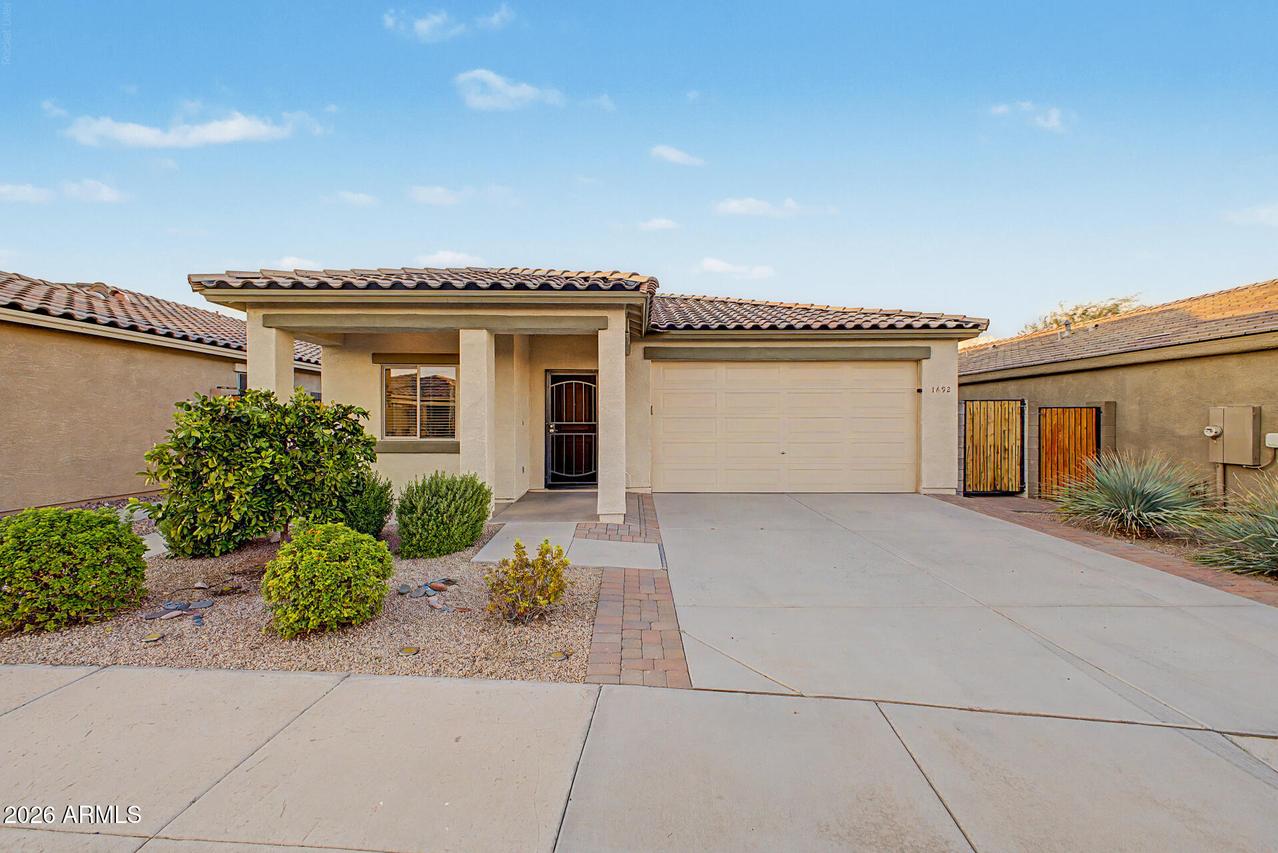 1692 E 16th Ave., Apache Junction, AZ 85119