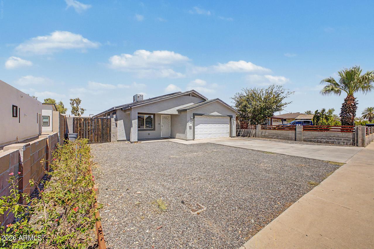 3828 W Latham St., Phoenix, AZ 85009