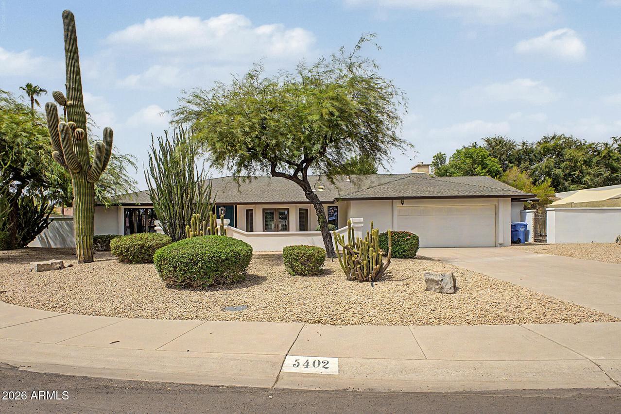 5402 E Laurel Ln., Scottsdale, AZ 85254
