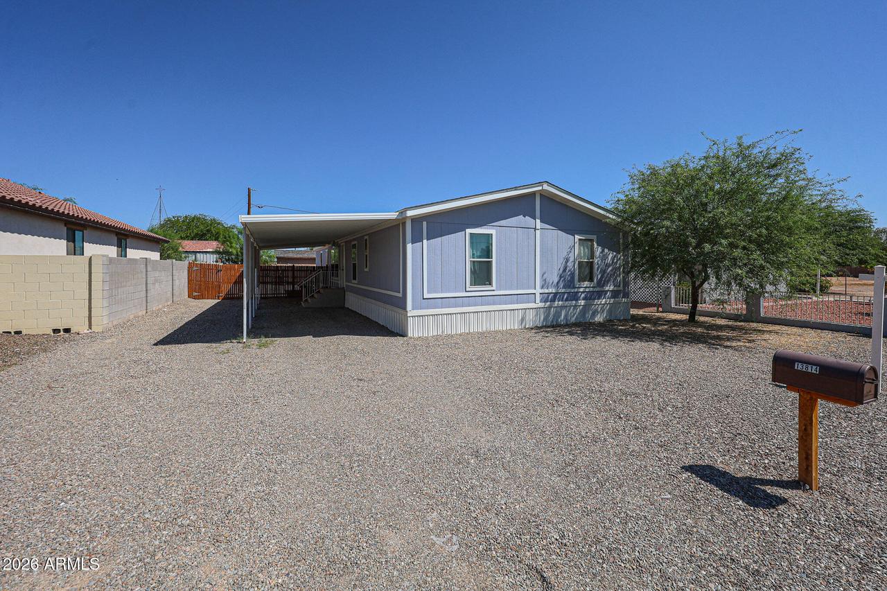13814 W Stella Ln., Litchfield Park, AZ 85340