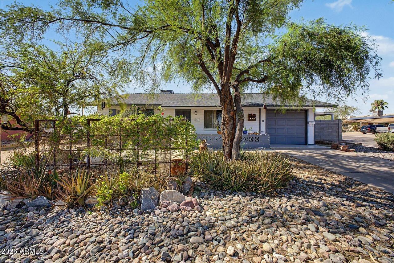 15031 N 24th Pl., Phoenix, AZ 85032