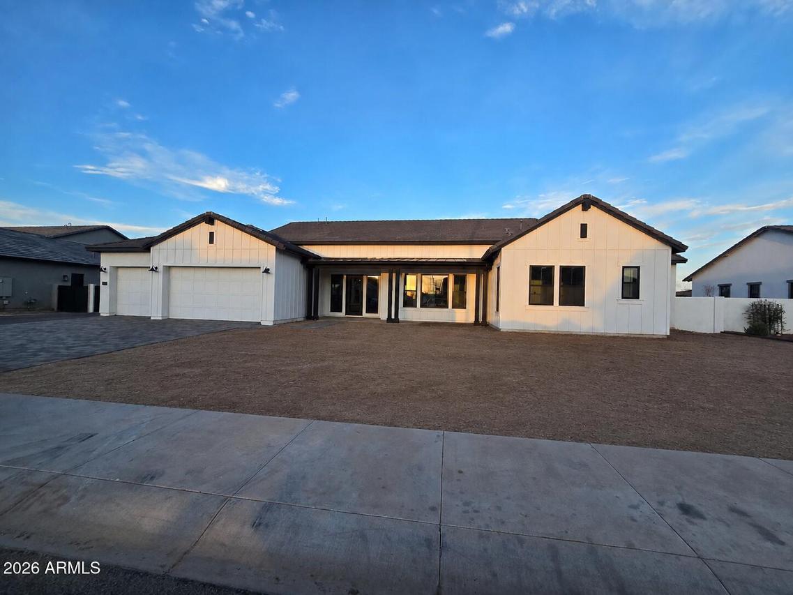 4311 S Parkcrest St., Gilbert, AZ 85297