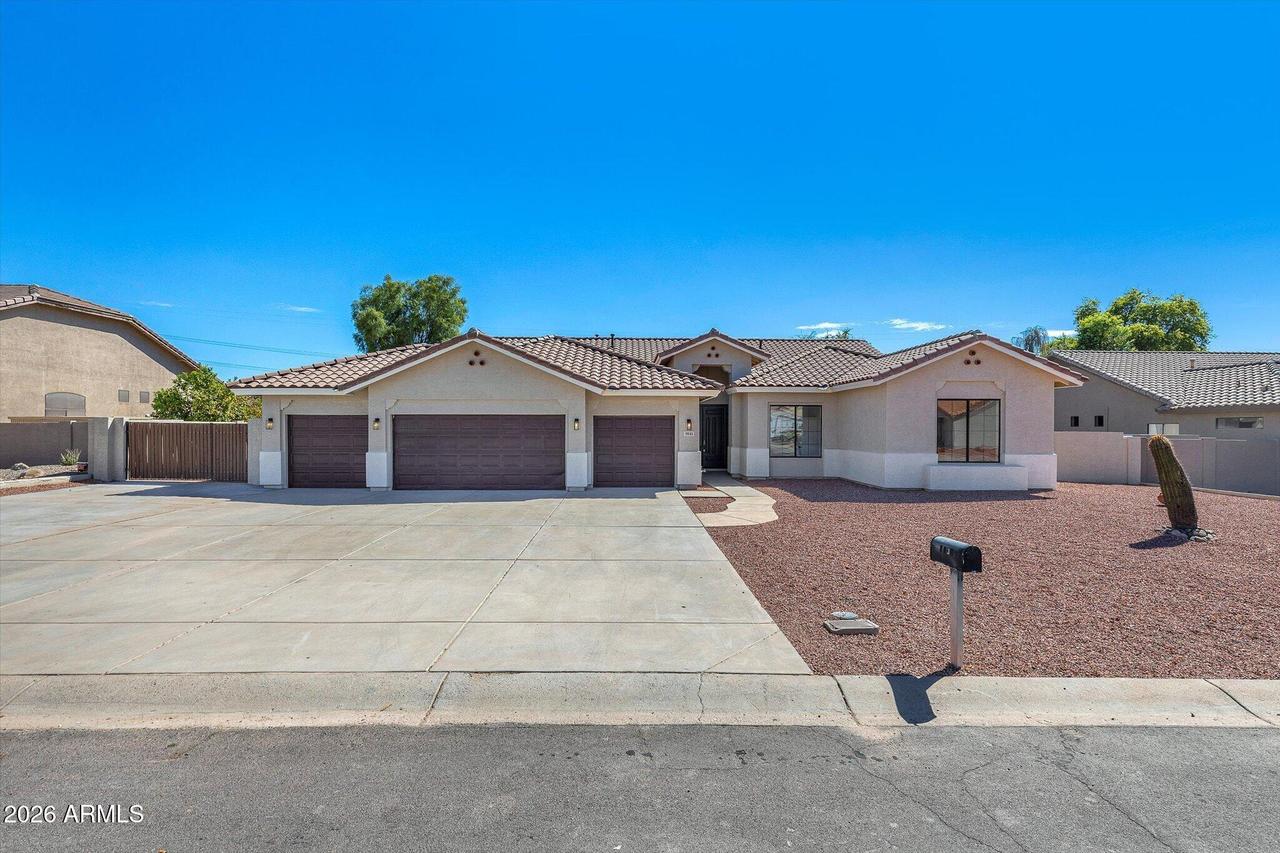 5533 W West Wind Dr., Glendale, AZ 85310