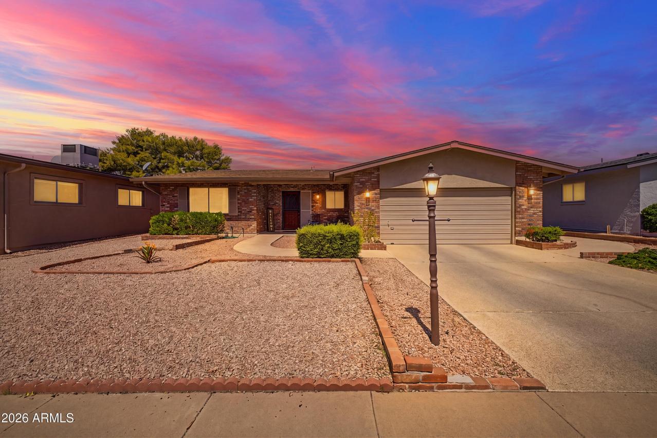 2256 N Middlecoff Dr., Mesa, AZ 85215