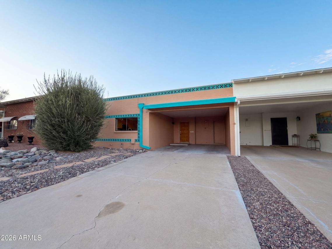 7700 E Meadowbrook Ave., Scottsdale, AZ 85251