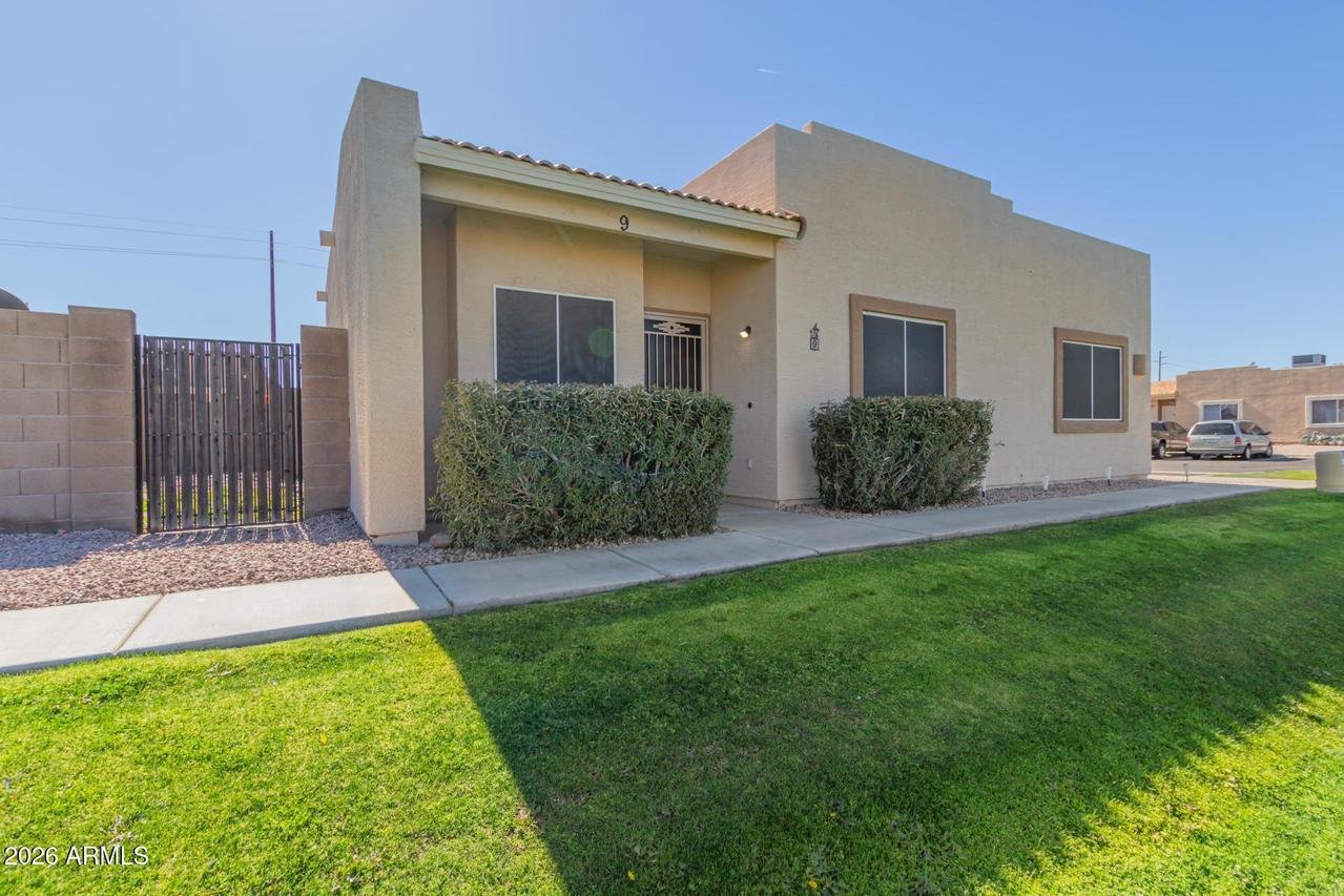 2300 E Magma Rd. #9, San Tan Valley, AZ 85143