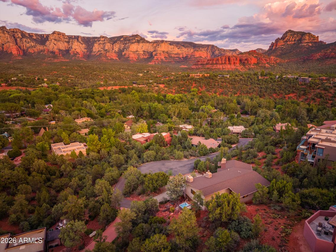 303 Oak Ridge Ln., Sedona, AZ 86336