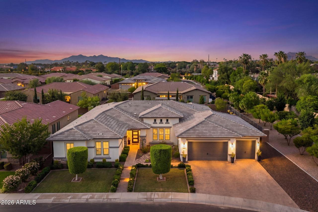 3858 E Fountain St., Mesa, AZ 85205