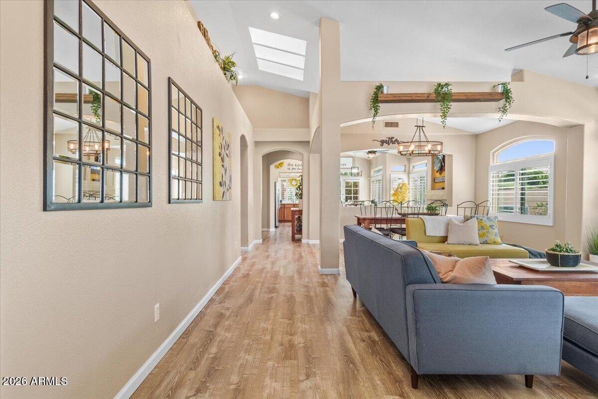 232 W Los Arboles Dr., Tempe, AZ 85284