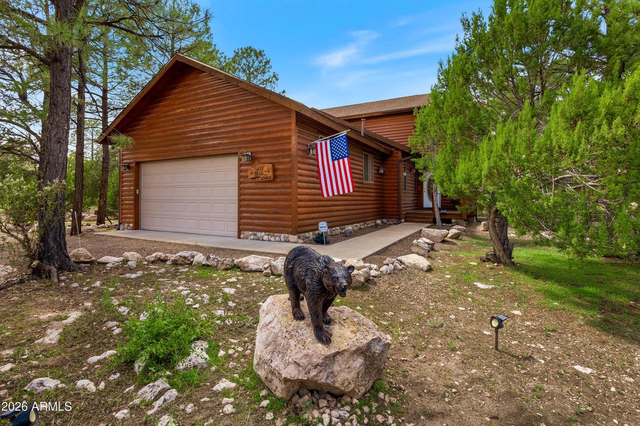 2253 Cross Country Rd., Overgaard, AZ 85933