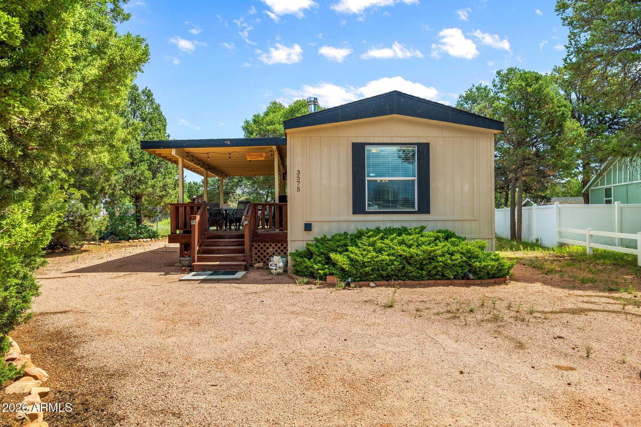 3575 Wildflower Dr., Overgaard, AZ 85933