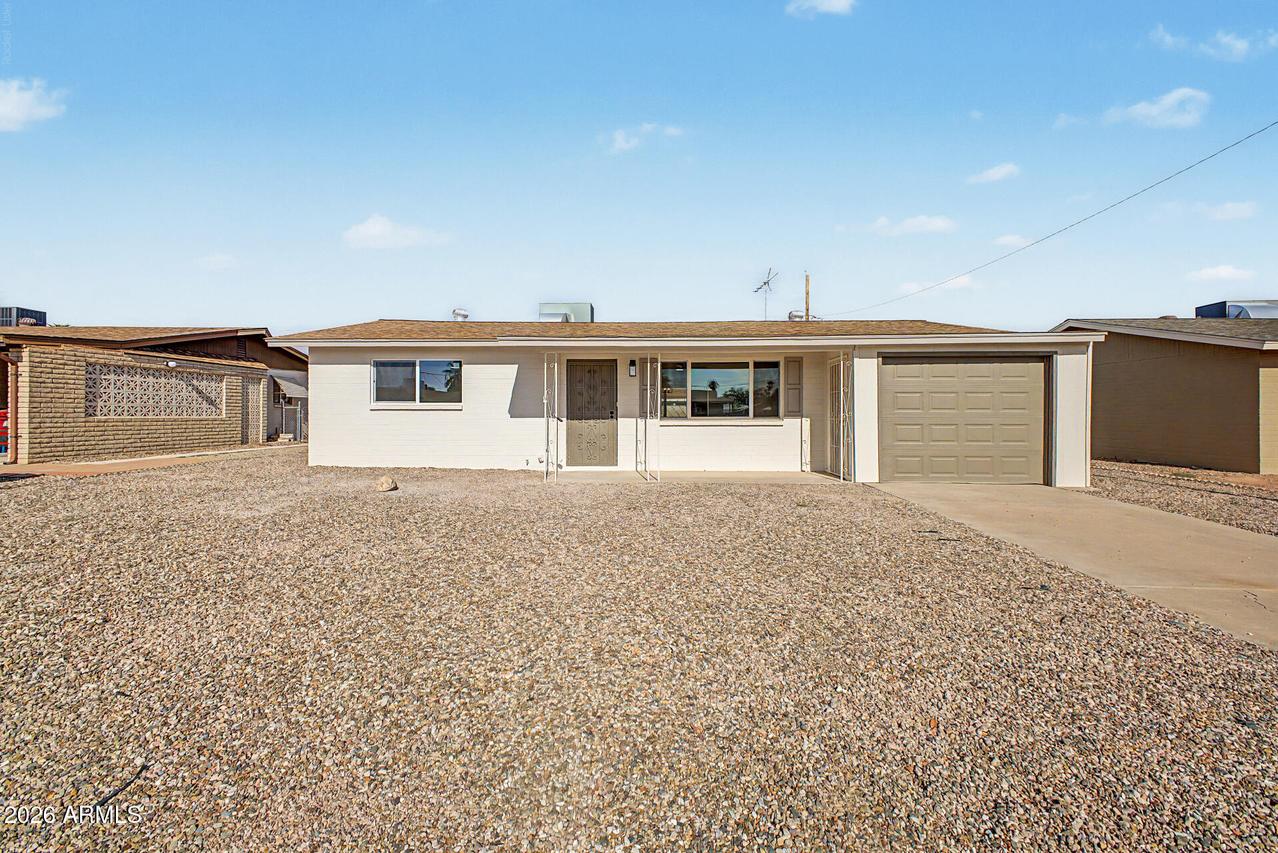 1225 S Lawther Dr., Apache Junction, AZ 85120