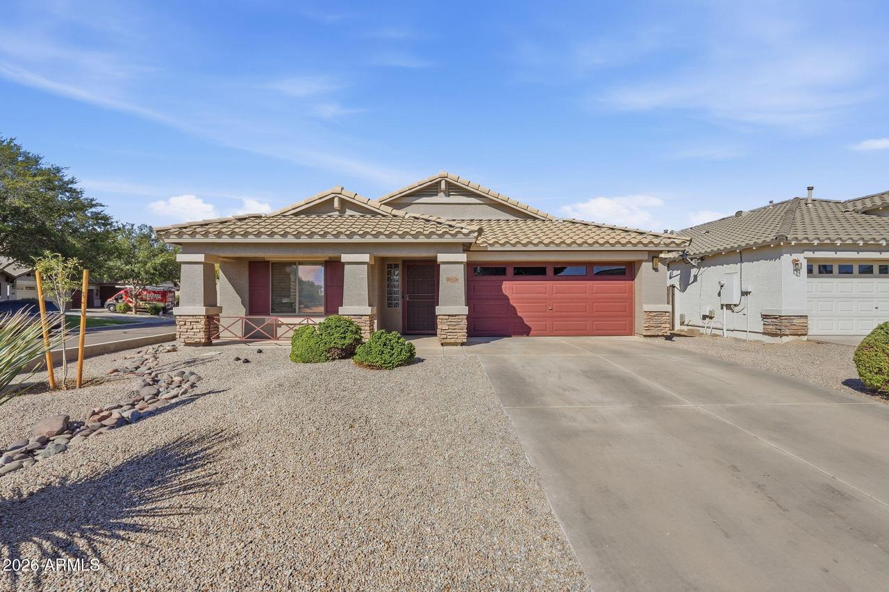 38528 N Dave St., San Tan Valley, AZ 85140