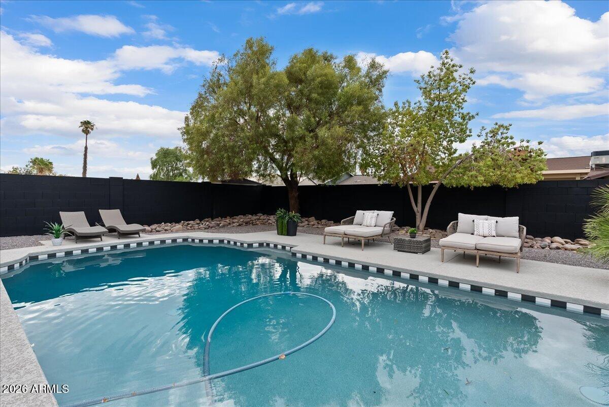 3109 W Beck Ln., Phoenix, AZ 85053