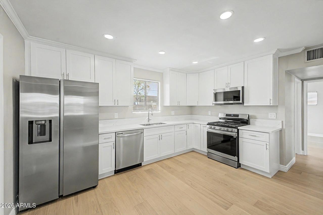 2812 N 32nd Pl., Phoenix, AZ 85008