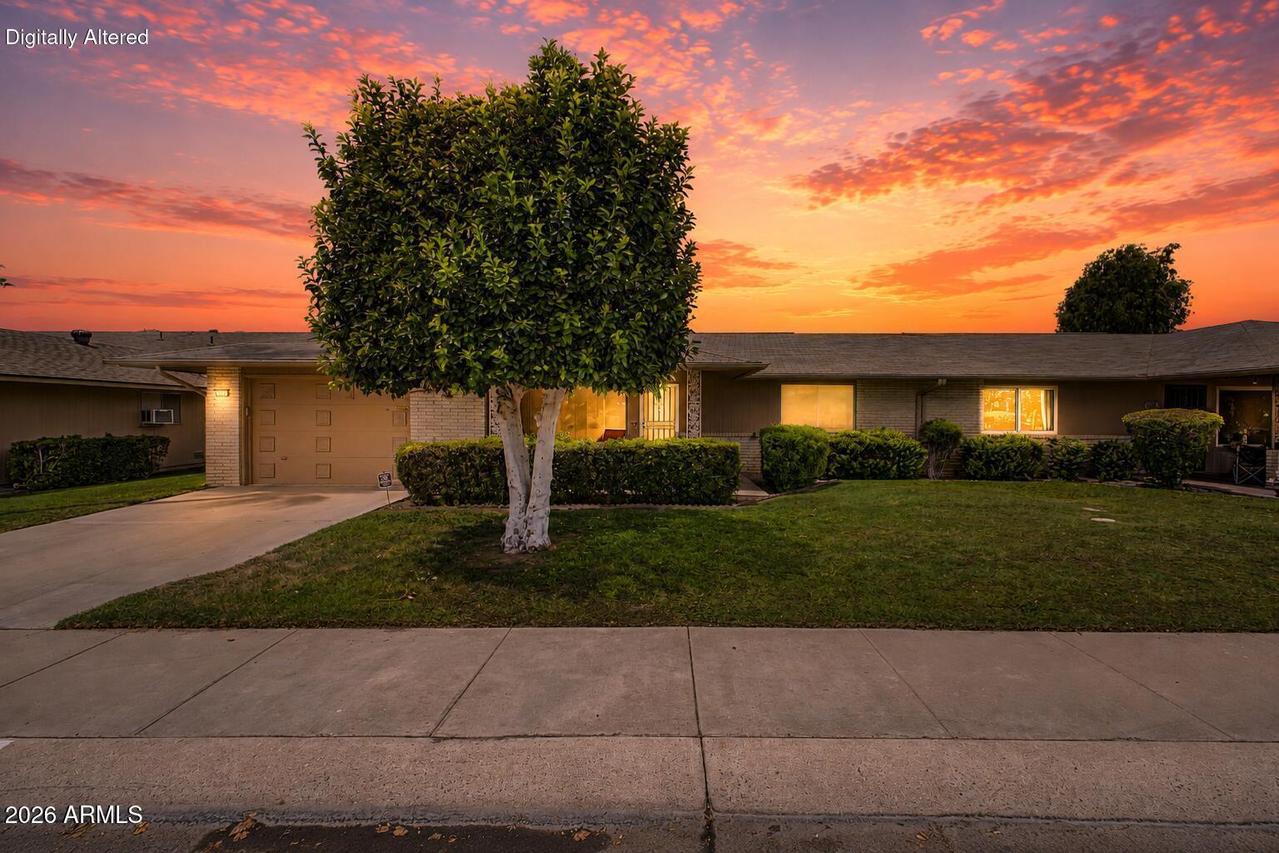 9416 N 110th Ave., Sun City, AZ 85351