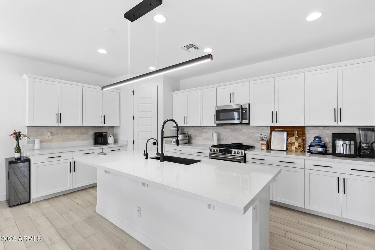 4007 N 101st Dr., Avondale, AZ 85392