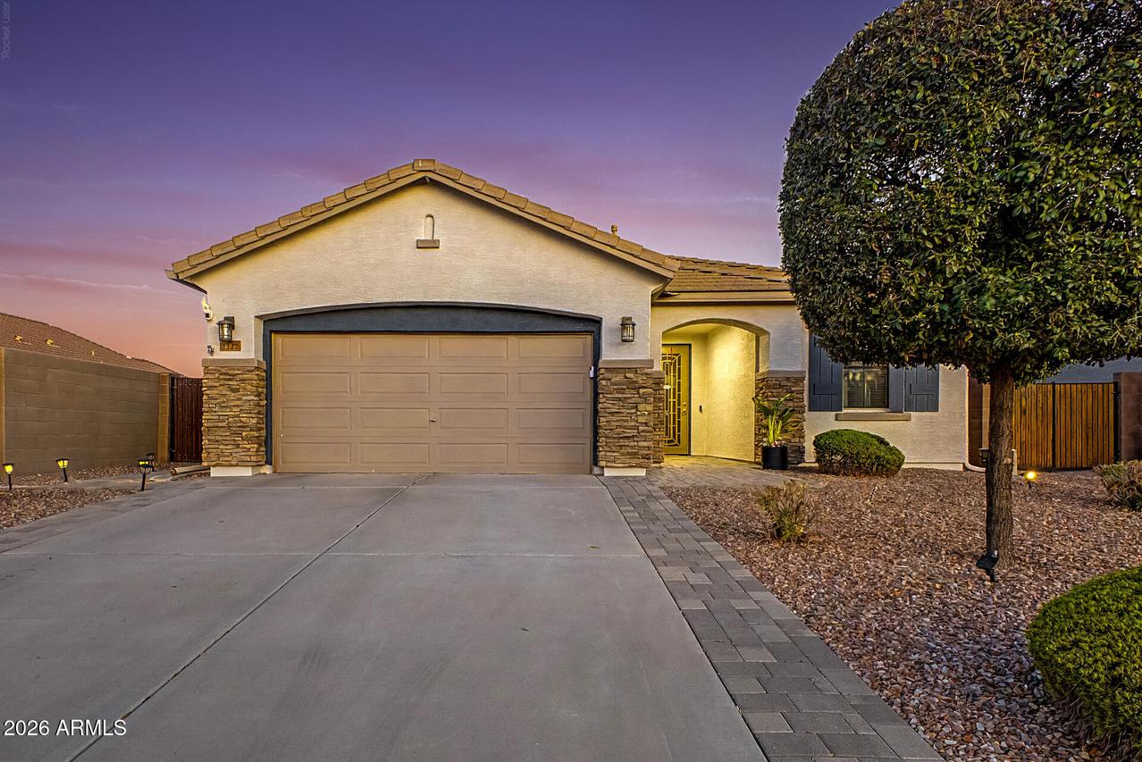 1113 W Stephanie Ln., San Tan Valley, AZ 85143