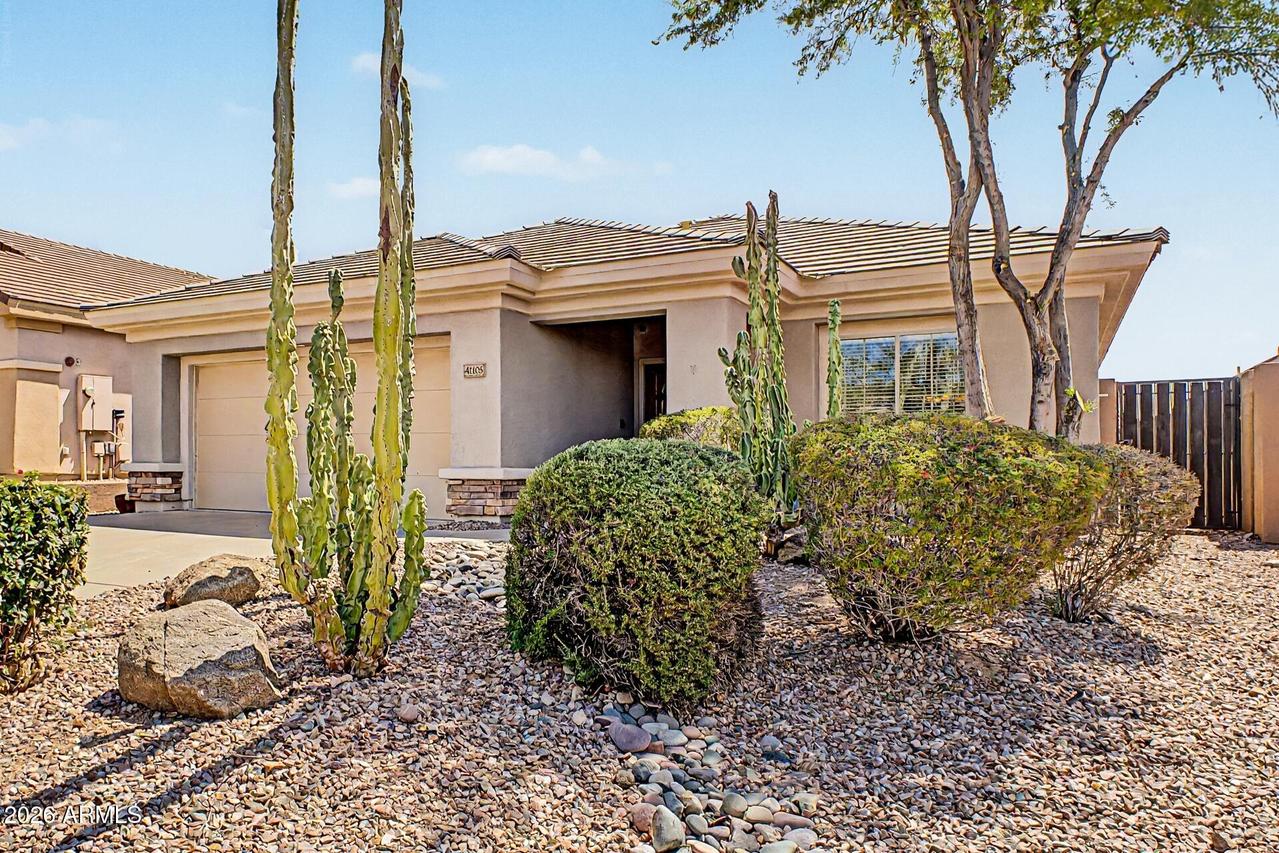 41105 N Prestancia Dr., Phoenix, AZ 85086