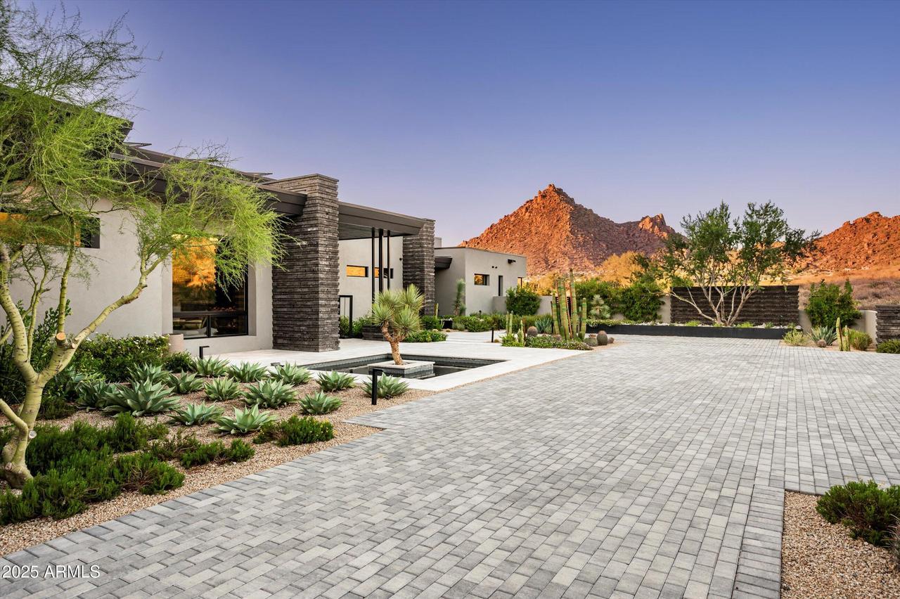10784 E Pinnacle Peak Rd., Scottsdale, AZ 85255