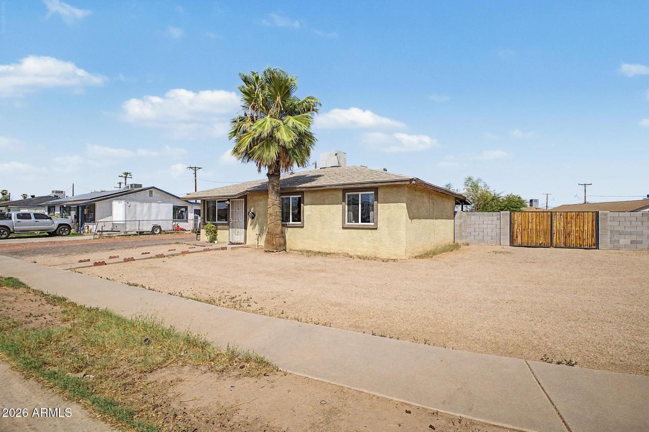 2529 N 40th Ave., Phoenix, AZ 85009
