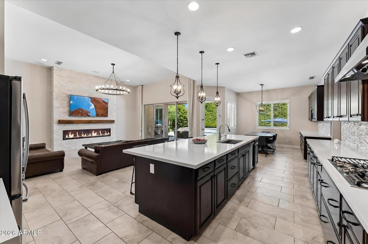 9282 W Patrick Ln., Peoria, AZ 85383