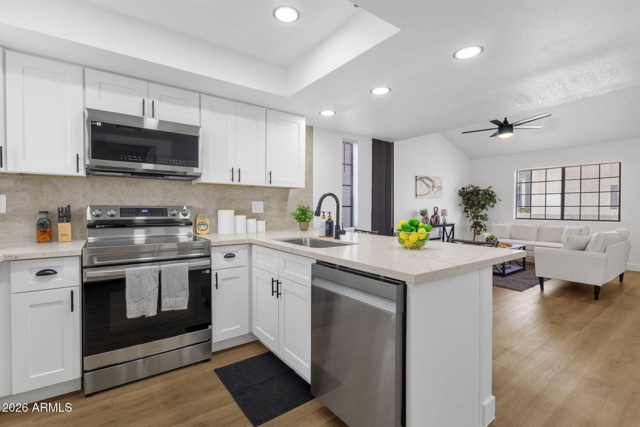 2020 W Union Hills Dr. #258, Phoenix, AZ 85027