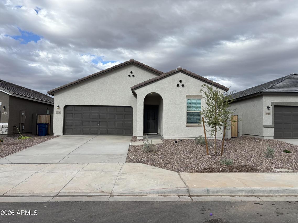 5724 E Hornblende Way, San Tan Valley, AZ 85143