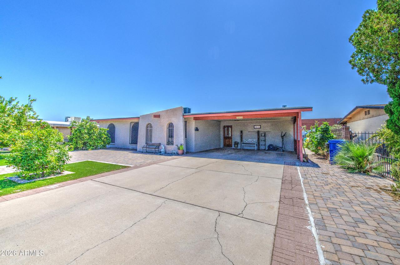 1049 W Frito Ave., Mesa, AZ 85210