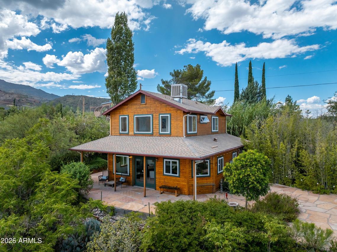 275 E Dundee Ave., Jerome, AZ 86331