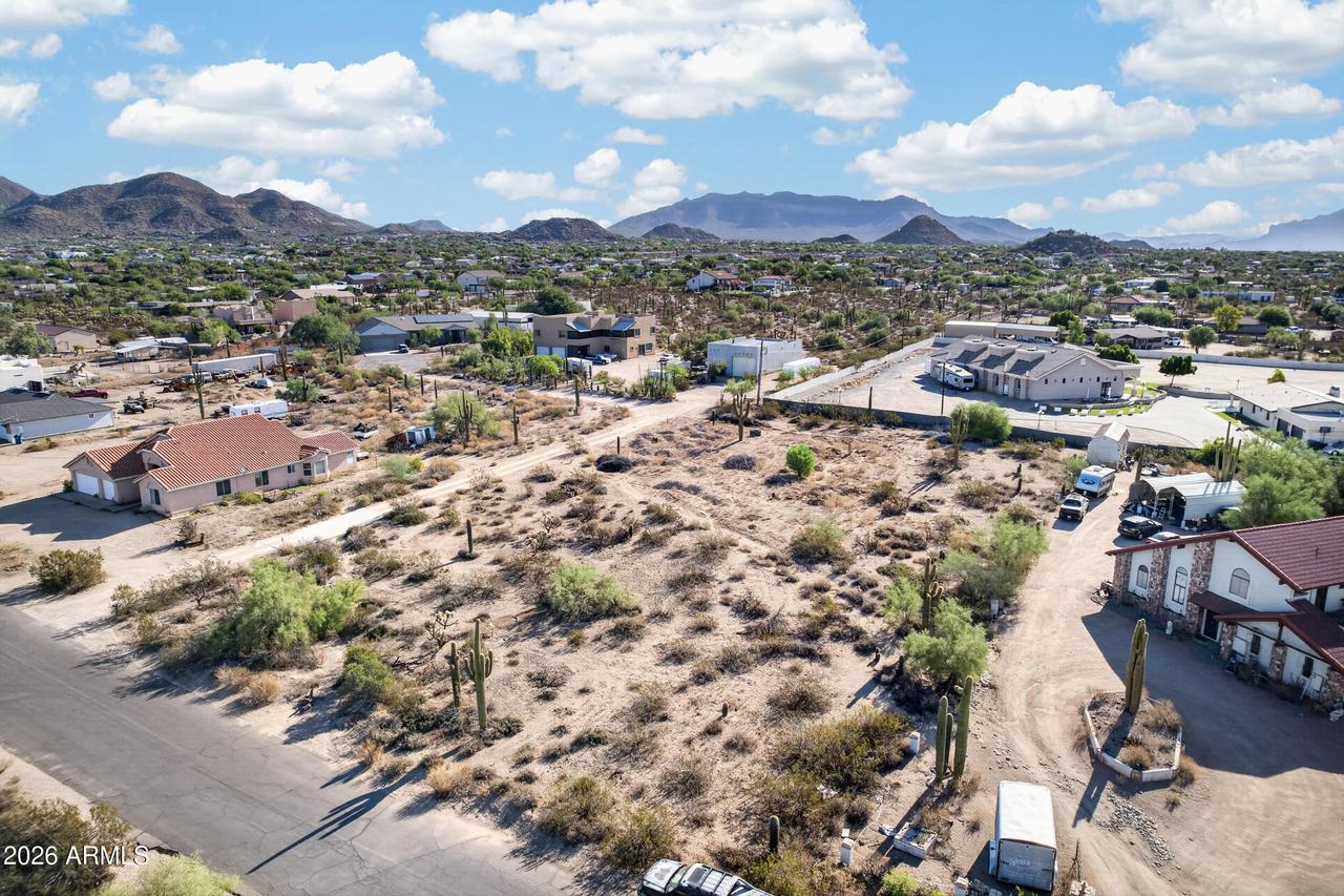 2487 N 80th St., Mesa, AZ 85207