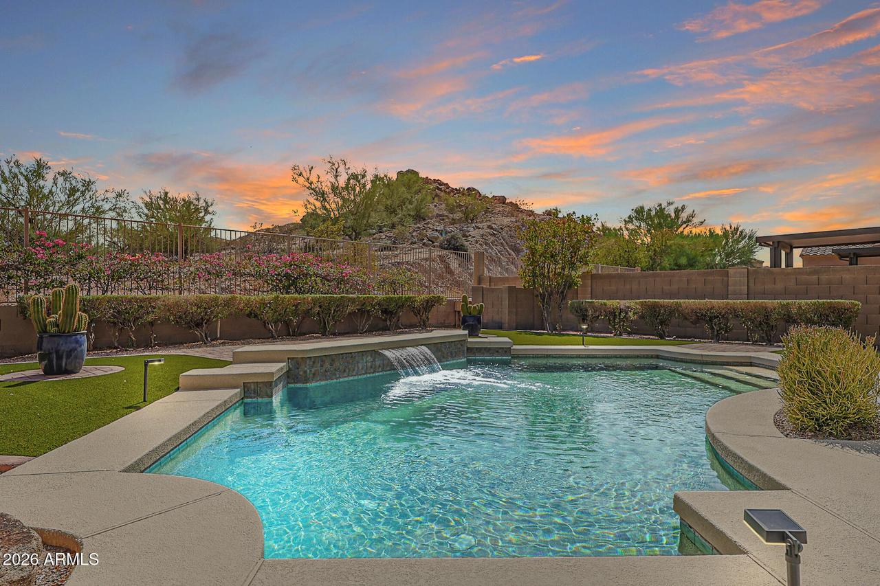 18487 W Desert View Ln., Goodyear, AZ 85338